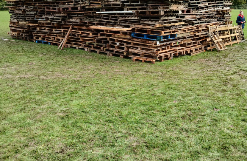 IJ East Grinstead Bonfire